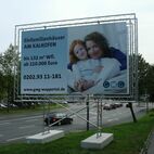 Wir liefern Bauschilder in  Karlsruhe, Mannheim, Augsburg, Wiesbaden, Mönchengladbach Gelsenkirchen, Braunschweig, Kiel, Aachen, Chemniz