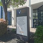 Wir liefern Pylone und Stele in Solingen, Darmstadt, Herne, Neuss, Regensburg