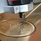 Wir liefern Firmenschilder in Chemnitz, Halle, Jena