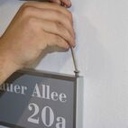 Wir liefern Firmenschilder in München, Berlin, Hamburg, Frankfurt, Stuttgart