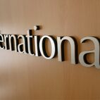 Wir liefern Firmenschilder in Bochum, Wuppertal, Bielefeld, Bonn, Münster