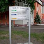 Wir liefern Firmenschilder in Solingen, Darmstadt, Herne, Neuss, Regensburg