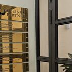 Wir liefern Messingschilder in Hannover, Braunschweig