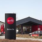 Wir liefern Pylon Schilder in Karlsruhe, Mannheim, Augsburg, Wiesbaden, Mönchengladbach