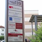 Wir liefern Firmenschilder in München, Augsburg