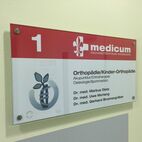 Wir liefern Firmenschilder in Bergisch-Gladbach, Erlangen, Jena, Remscheid, Trier