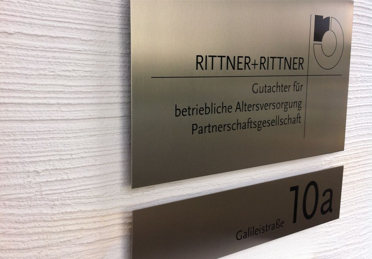 Wir liefern Firmenschilder in Hannover, Braunschweig, Göttingen, Wolfsburg, Salzgitter, Hildesheim, Celle