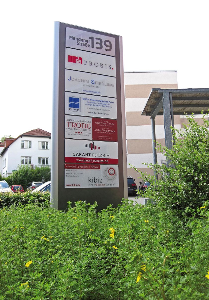 Wir liefern Pylone und Stele in Solingen, Darmstadt, Herne, Neuss, Regensburg