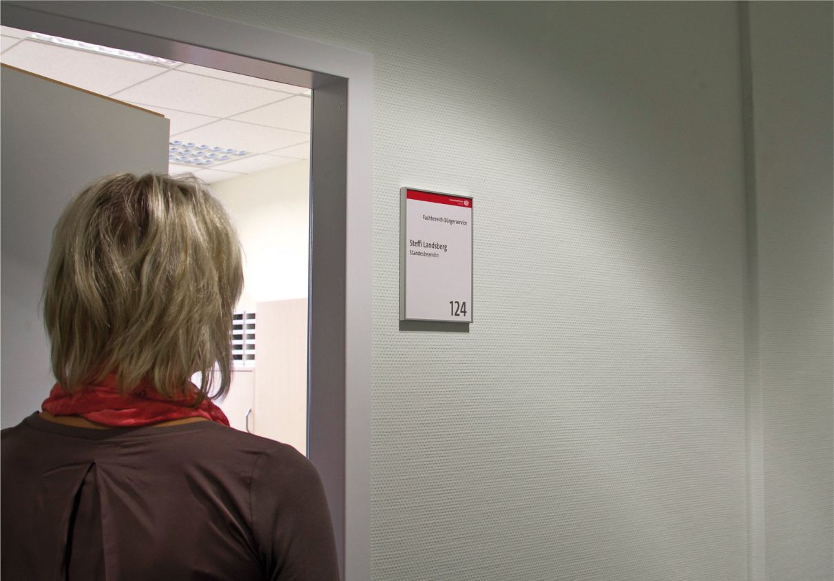 Wir liefern Firmenschilder in Bamberg, Bayreuth, Coburg, Weiden