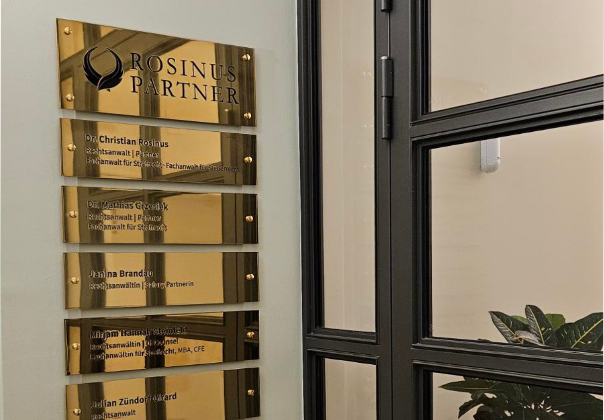 Wir liefern Etagenwegweiser für innen in München, Berlin, Hamburg, Frankfurt, Stuttgart